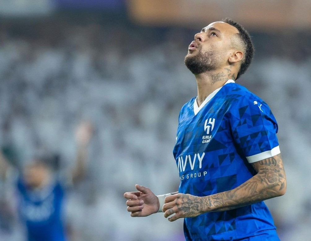 意甲：上届冠军体育米兰以1比2 不敌菲奥伦蒂那