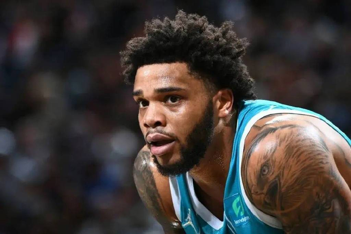 LIV芝加哥站伯梅斯特夺冠 刺球队延长赛中胜出